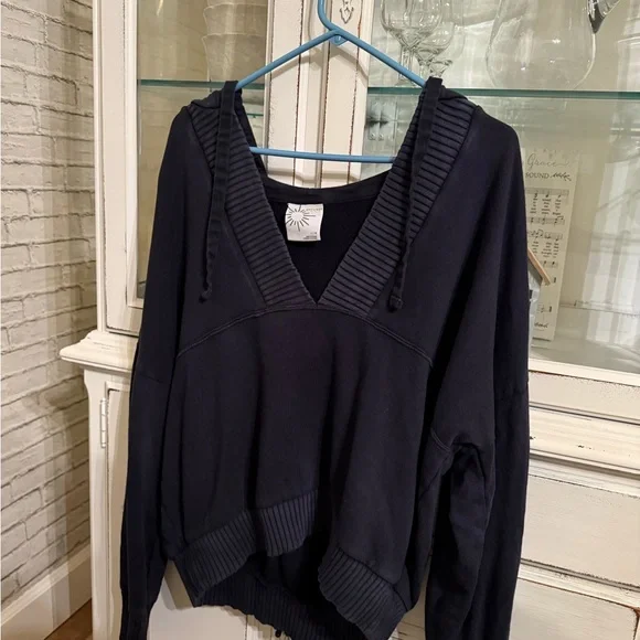 Aerie Offline Navy V-Neck Hoodie - Picture 2 of 4